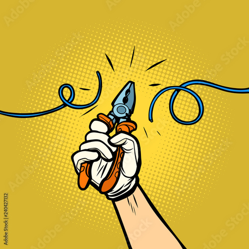 wire cutters cut wire