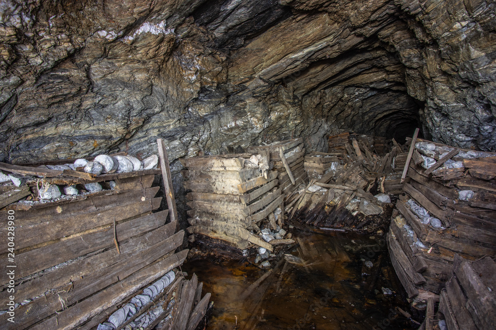 Fototapeta premium Old gold mine