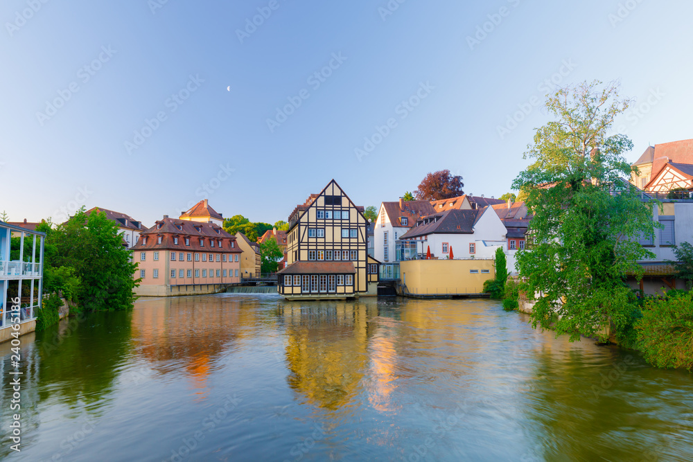 Obraz premium river Regnitz in Bamberg at sunrise