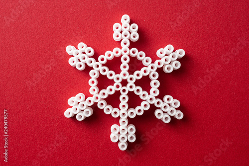 simplicity white snowflake
