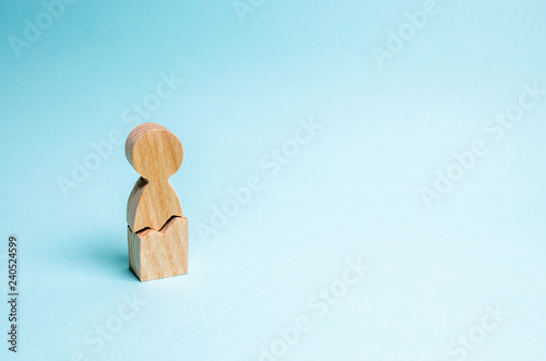 Foto A lonely man with a crack