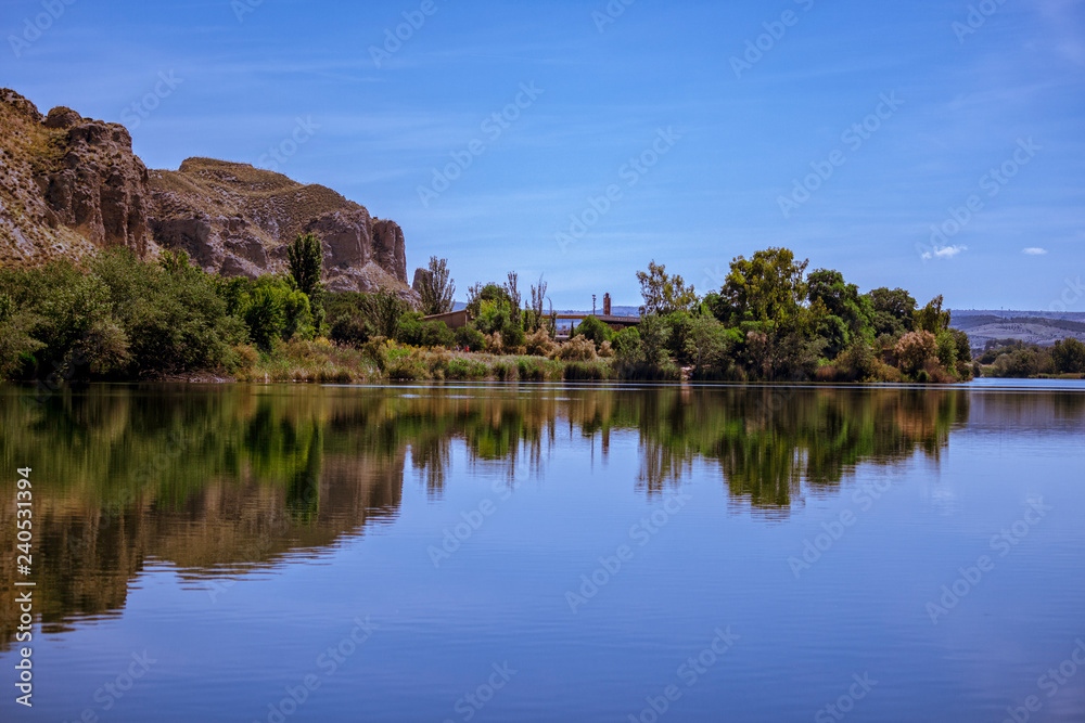 Simetría en el Lago