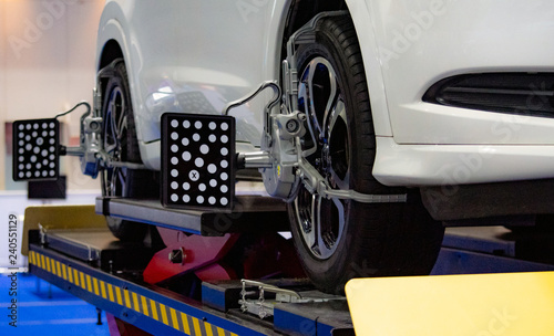 wheel alignment, Automobile service for fixing, car service in the garage