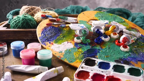 Wallpaper Mural brushes and paints for drawing on the background of the palette Torontodigital.ca