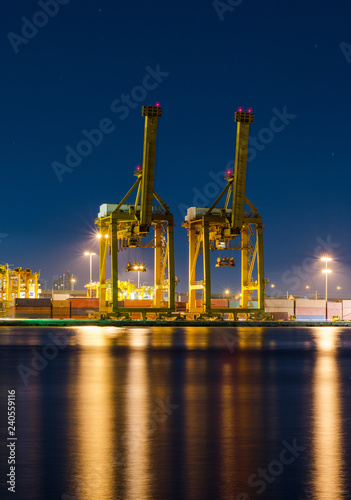 Cargo port