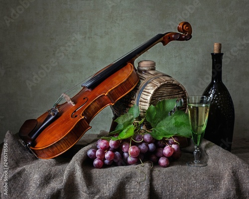Still life with grapes and wine