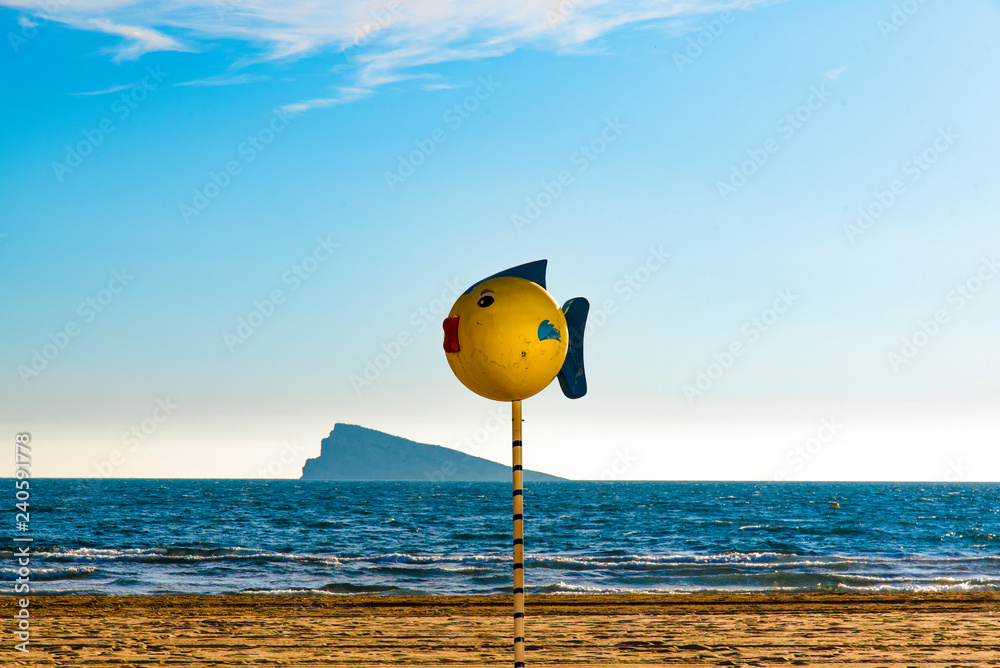 Obraz premium Benidorm, Alicante, España Ciudad mediterránea de vacaciones por excelencia debido a su buen clima durante todo el año.