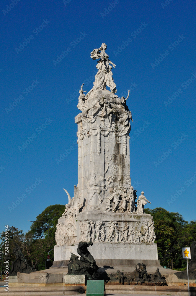 Monumento a los Españoles