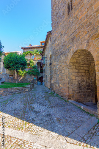 Fototapeta Naklejka Na Ścianę i Meble -  Ainsa medieval village of the Pyrenees with beautiful stone houses, Huesca, Spain