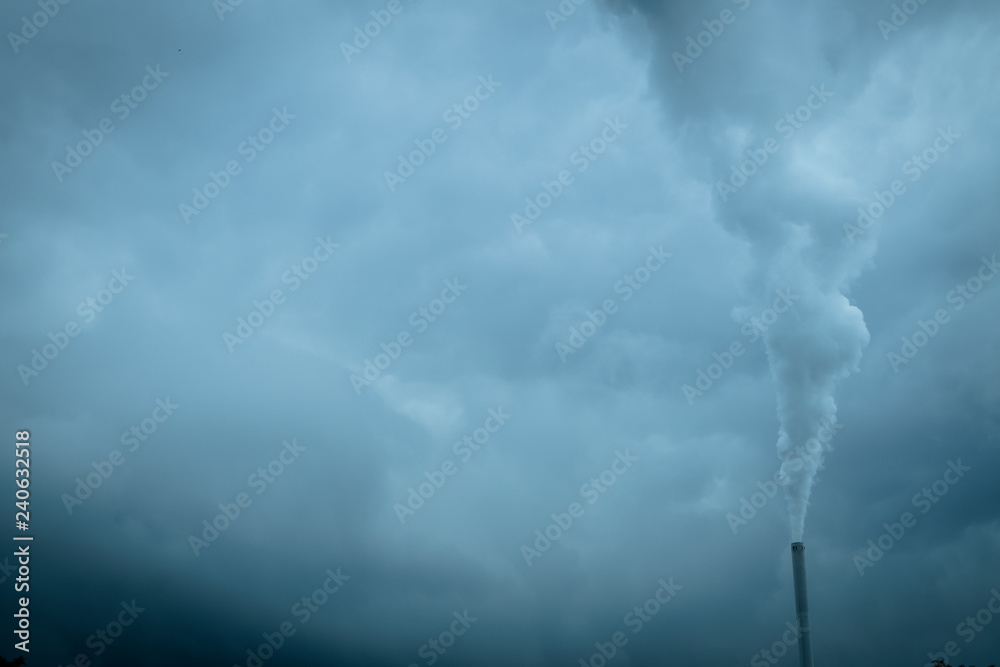 Schornstein Rauch Qualm Kohlendioxid CO2 Luftverschmutzung