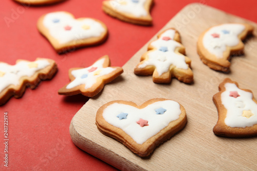 Christmas cookies with white glaze