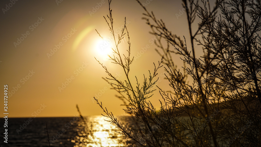 Obraz premium Coucher d soleil en grece sur la mer