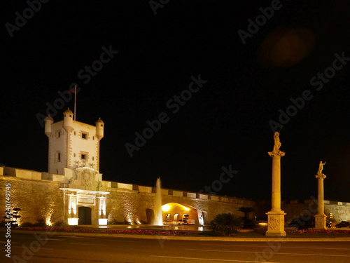 Puertas Tierra en la bahía de Cádiz, Andalucía. España