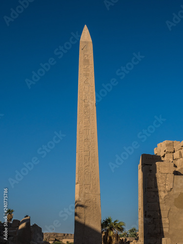 Ägyptischer Obelisk photo