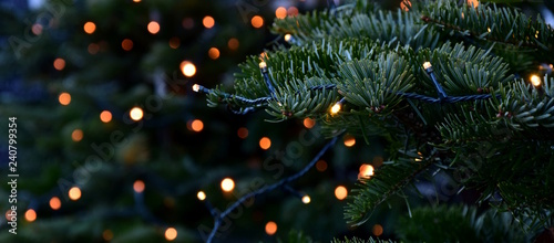 Lichterketten am Christbaum, Christbaumbeleuchtung