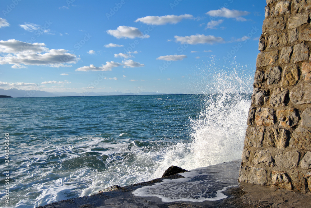 Vista mare con schizzi