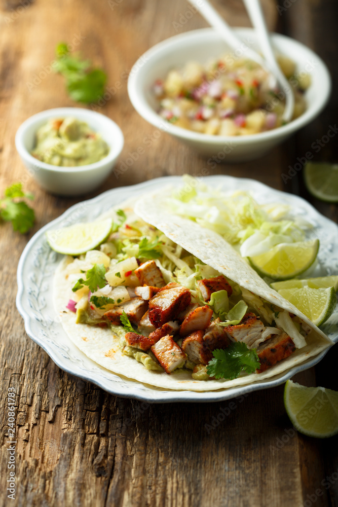 Chicken tacos with guacamole