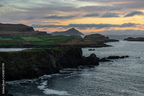 Portmagee, Irland - Küste vor Skellig Michael photo