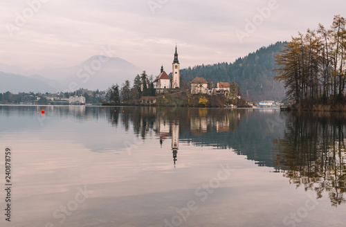 Fototapeta Naklejka Na Ścianę i Meble -  lake bled in slovenia