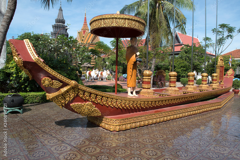Fototapeta premium Wat Preah Prom Rath beautiful temple view in Siem Reap, Cambodia