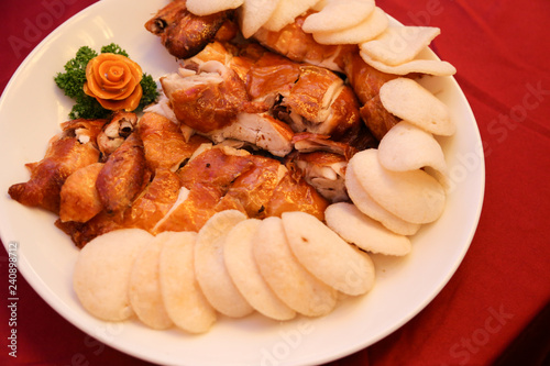 Classic roasted fried chicken cantonese with crackers