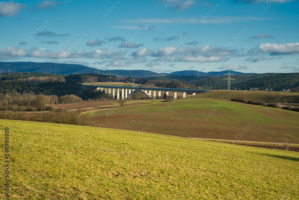 Herbstlandschaft mit Brücke in Oberfranken Herbstlandschaft mit Brücke in Oberfranken