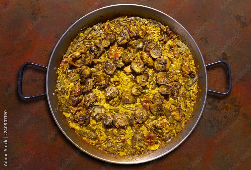 Paella of chicken and rabbit from Valencia Paella of chicken and rabbit from Valencia