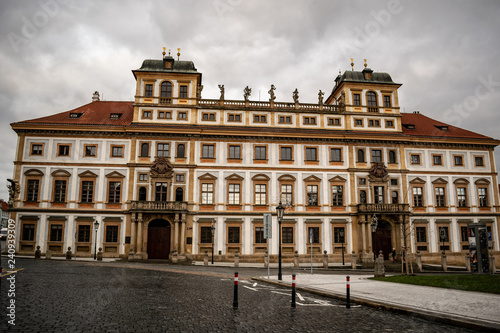 Blick auf das Ministerium für Auswärtige Angelegenheiten in Prag Tschechien