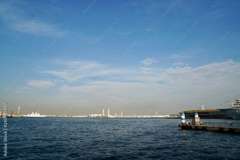 横浜港