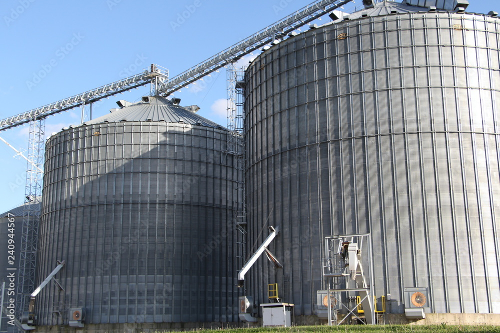 Obraz premium Grain silos