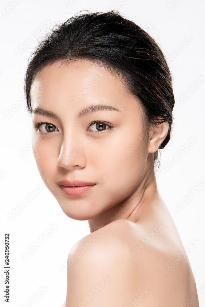 Fototapeta premium Beautiful Young asian Woman with Clean Fresh Skin