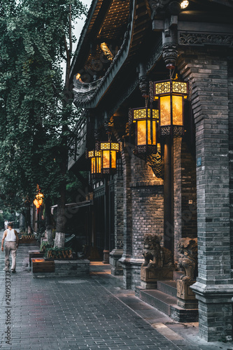 Canvas Print Morning in The Chinese Street
