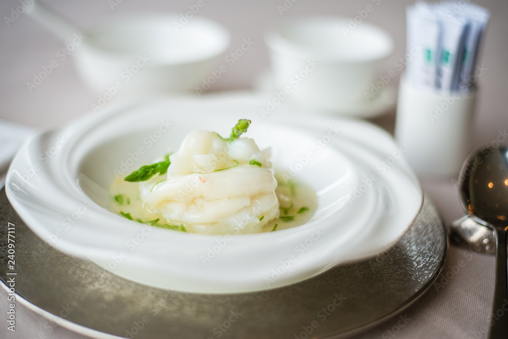 Steamed prawn with spring onion in clear savoury broth Steamed prawn with spring onion in clear savoury broth