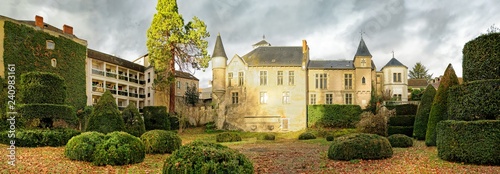 Castel Franc et son Jardin français, Vichy, France