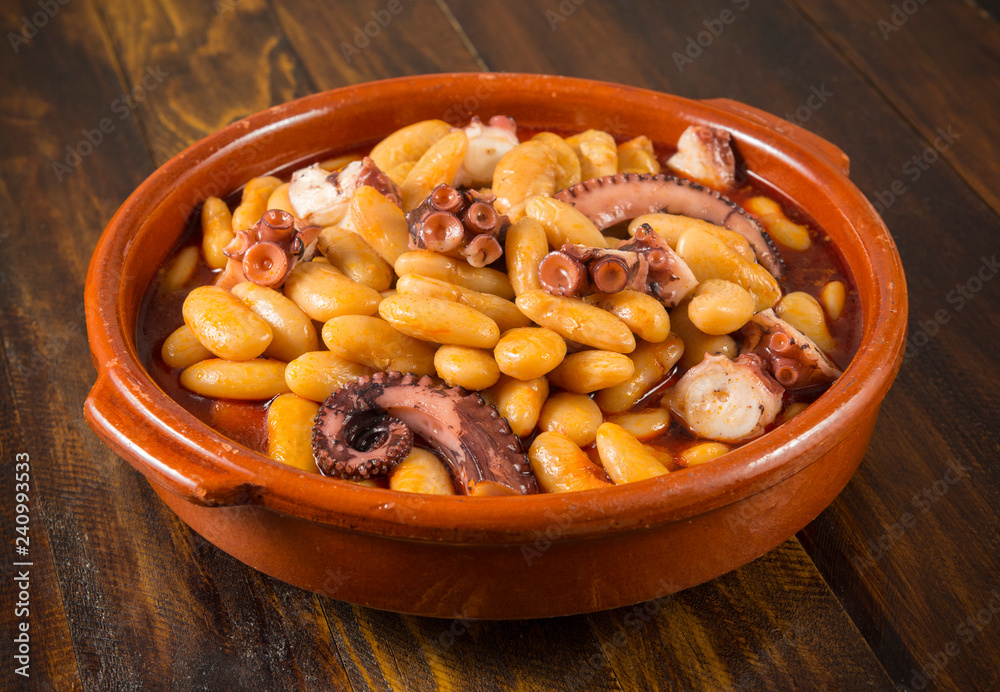 Fabas con pulpo Fabas con pulpo