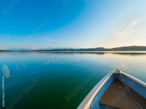 Boot auf dem Waginger See im Sommer