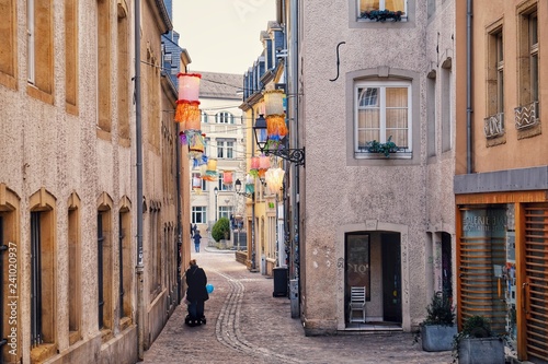 Fototapeta Naklejka Na Ścianę i Meble -  narrow street in luxembourg
