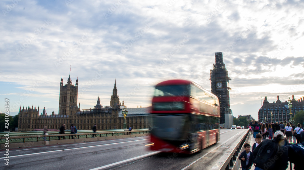 Foto Moving Bus with Big ben