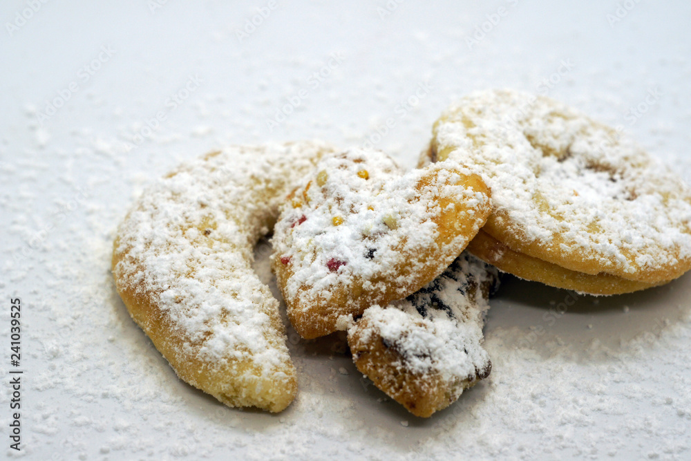 selbst gebacken plätzchen schnee und staub zucker selbst gebacken plätzchen schnee und staub zucker