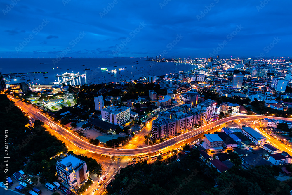 Fototapeta premium Skyline in Pattaya city at night, Thailand
