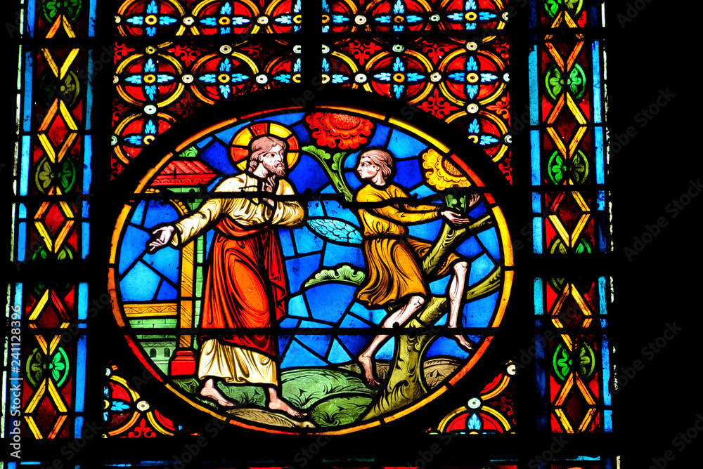 Vitraux de Paray le Monial Vitraux de Paray le Monial