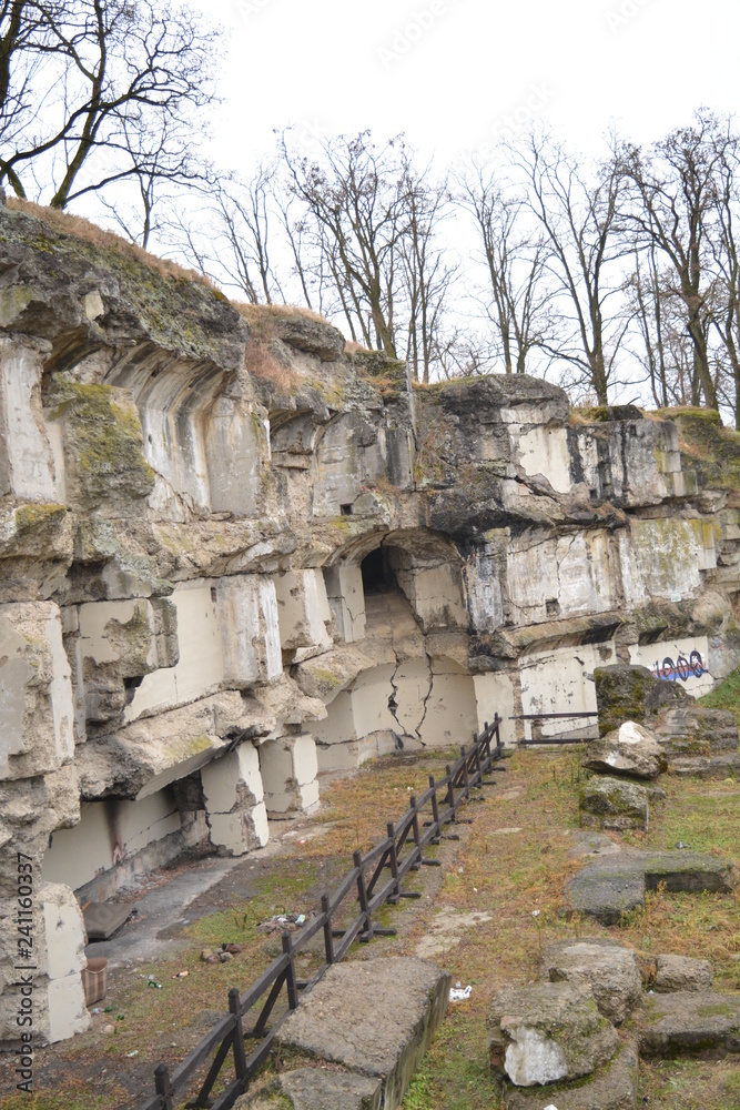 Obraz premium ruins of ancient temple