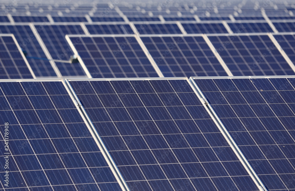 Solar photovoltaic panels and solar photovoltaic power generation systems Solar photovoltaic panels and solar photovoltaic power generation systems