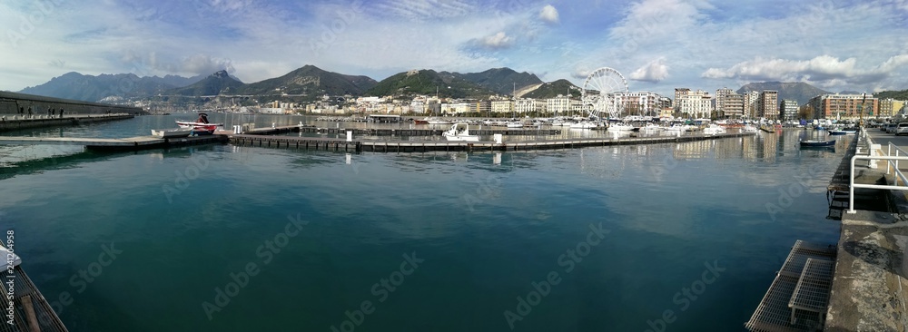 Salerno - Foto panoramica del porto