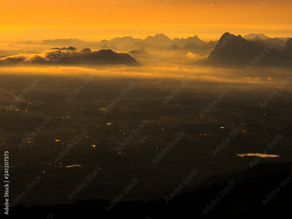 Fototapeta premium Beautiful sunset