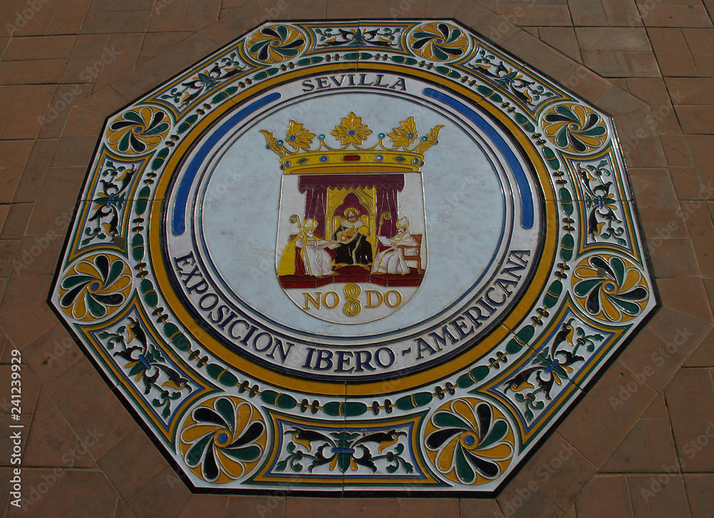 Obraz premium Crest of the Hispano - Americas Exposition, Plaza de España, Seville (Sevilla), Spain