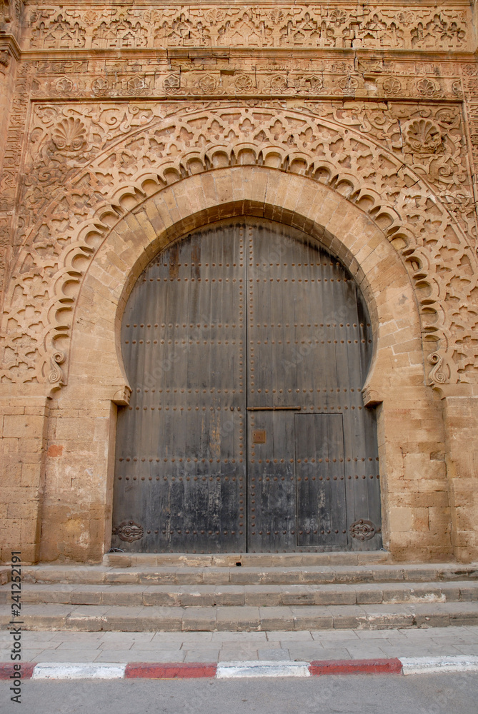 Beatiful Moroccan door ancient palace