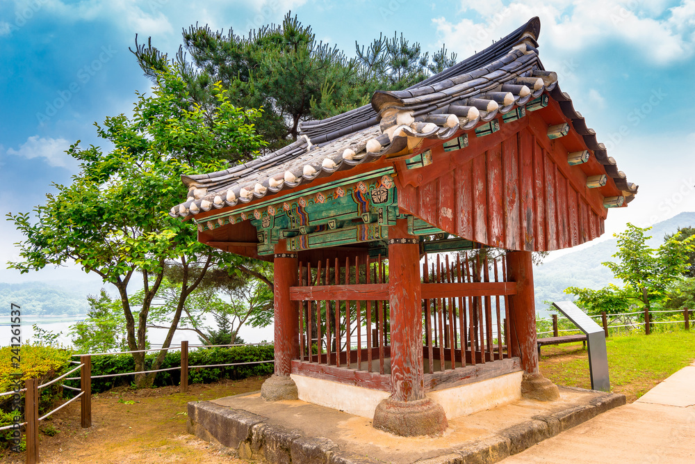 SeoDeok Gil's Filial Son Shrine SeoDeok Gil's Filial Son Shrine
