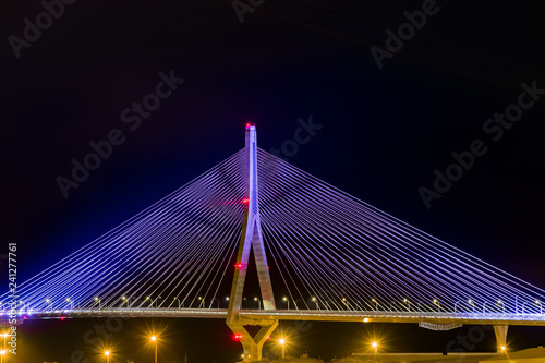 Puente en la noche © M. Perfectti