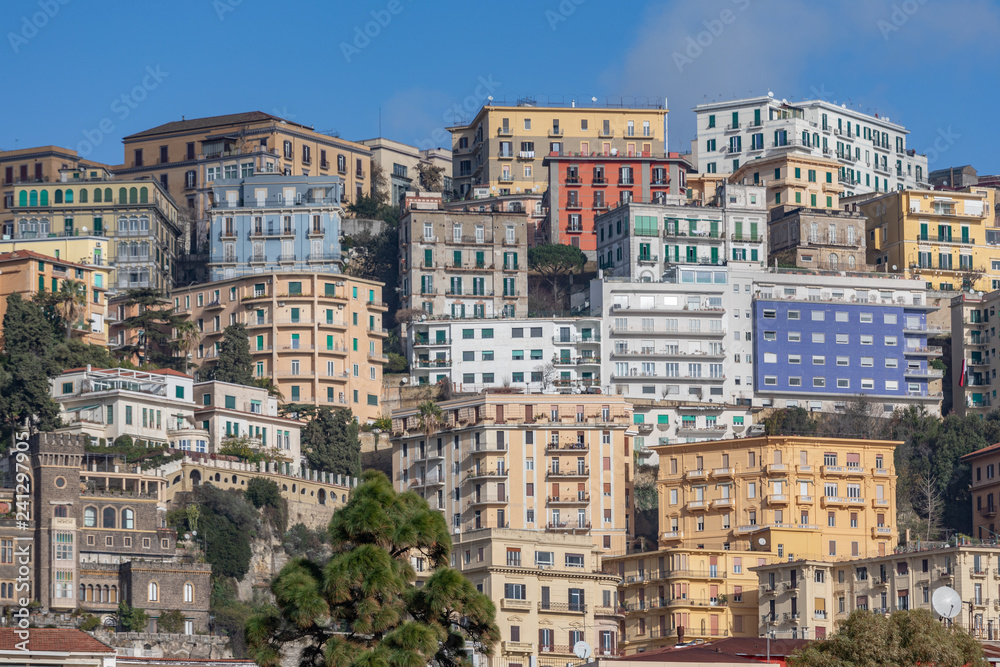 Naples immeubles colorés 